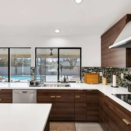 Prime Location! Hidden Oasis 4 Bedroom 10 Min To Strip Las Vegas Exterior photo